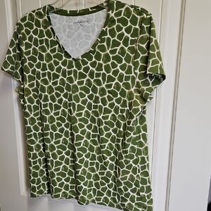 Croft & Barrow Green Animal Print Short Sleeve  T-Shirt XLarge